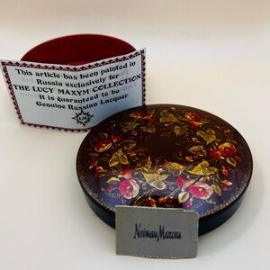 Vintage “MADE IN USSR” painted trinket/jewelry box